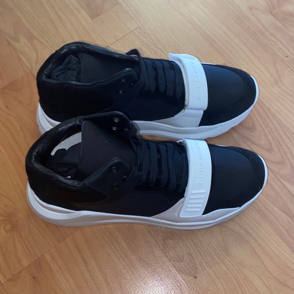 Burberry Regis